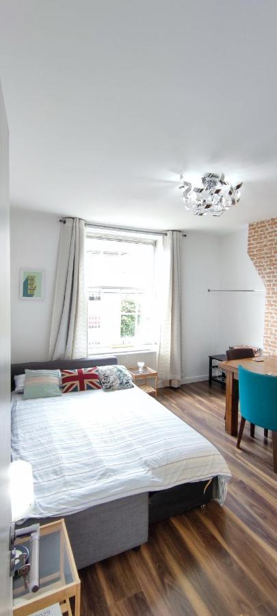 Location Location Location, Whole Apartment For You! London Exterior photo
